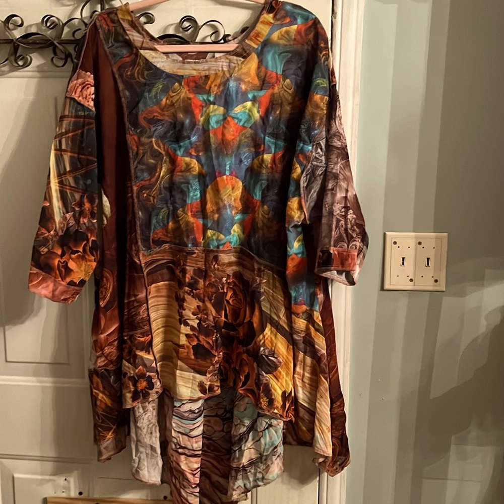 Colorful tunic 3/4 sleeves
